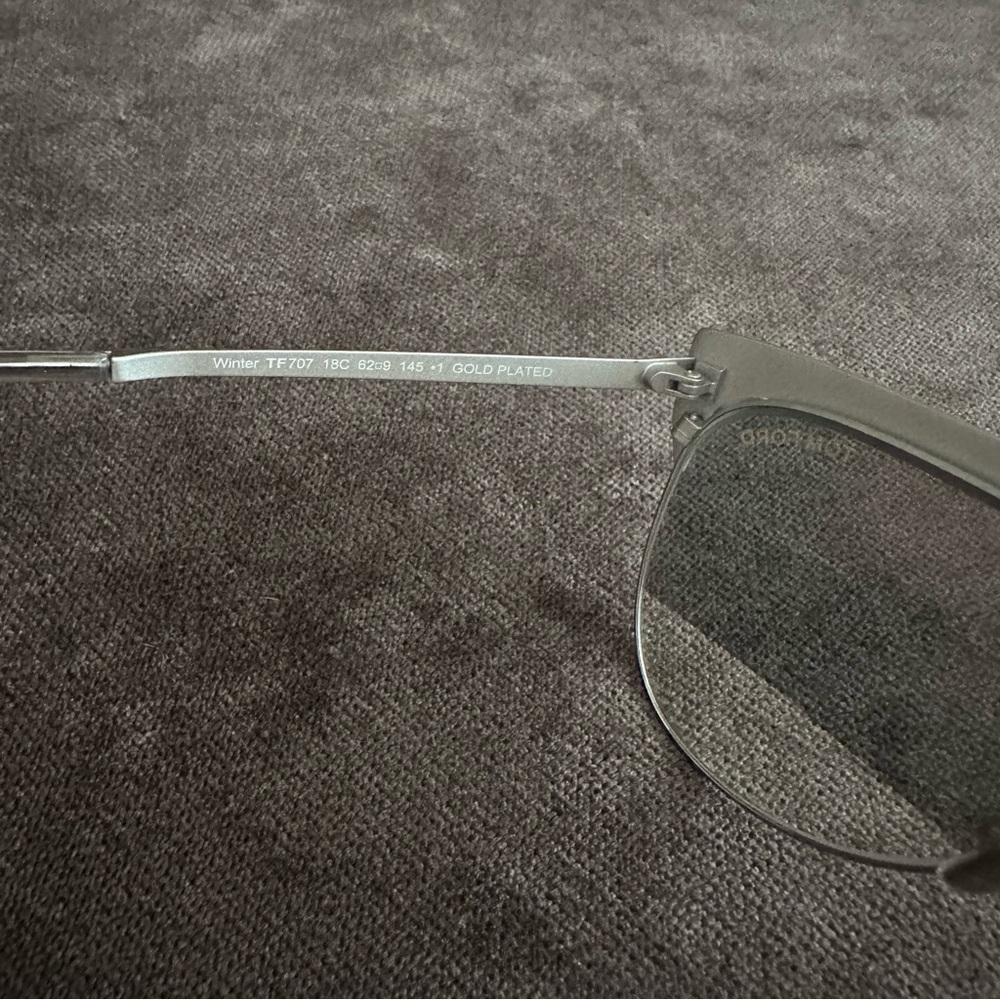Limited Edition Tom Ford Winter 18k Gold Plated Sunglasses in White Gold - Picture 9 of 13